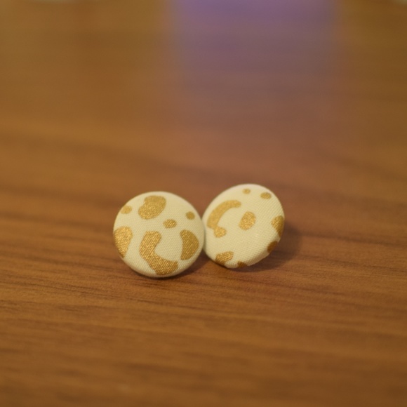Handmade Button Earrings (Small) - Picture 1 of 3
